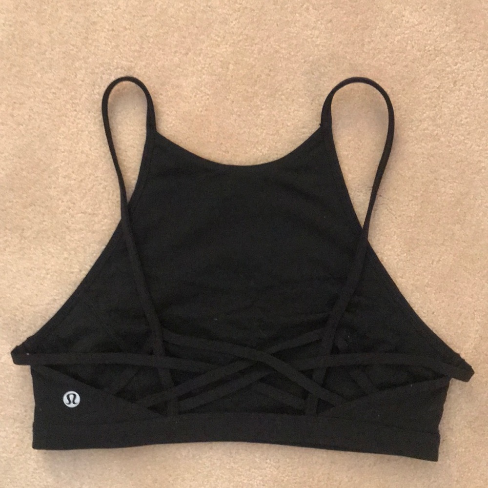 Lululemon Twist and Reach 6